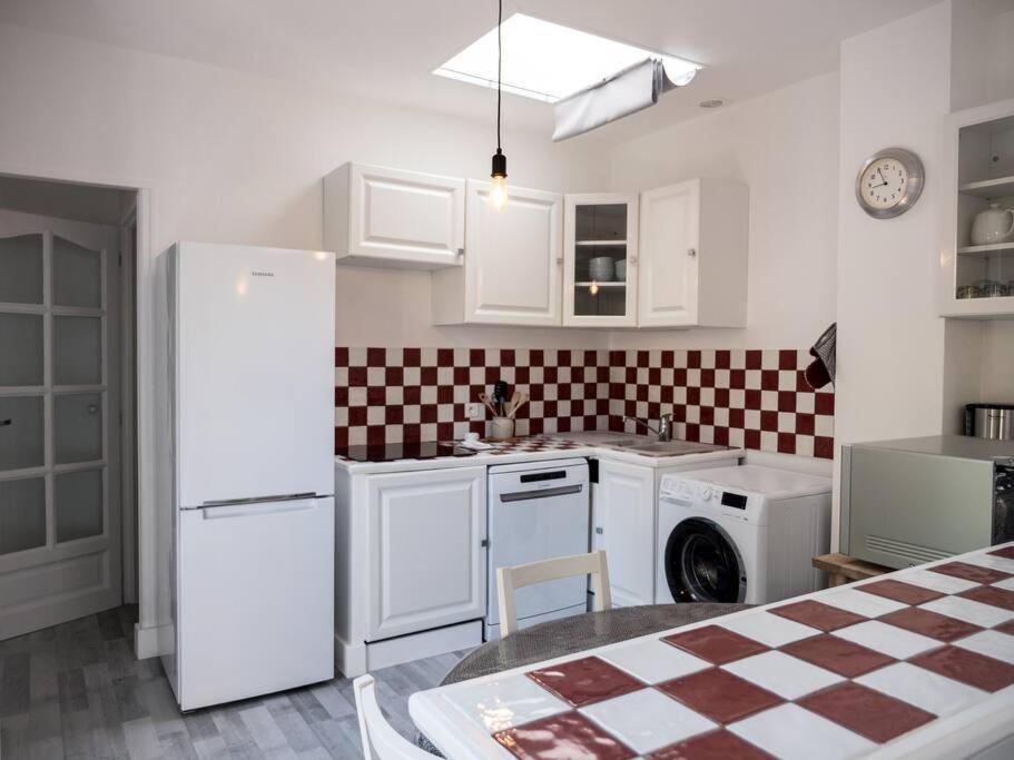 Logement Le Serein تولون المظهر الخارجي الصورة